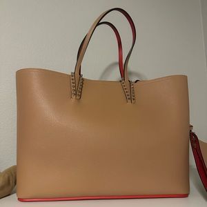 Christian LouBoutin Tote nude in color